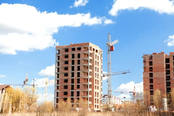 Πολυώροφα κτίρια πολυώροφα υπό κατασκευή. Πυργογερανός — Φωτογραφία Αρχείου
