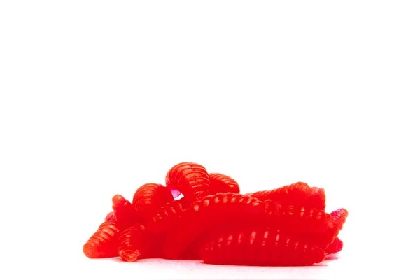 Κόκκινες τεχνητές προνύμφες ψαρέματος εντόμων σε λευκό φόντο με μαλακή σκιά — Φωτογραφία Αρχείου
