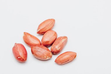 Büyük soyulmuş fıstık yakın çekim fasulye kabuk. Soyulmuş PE