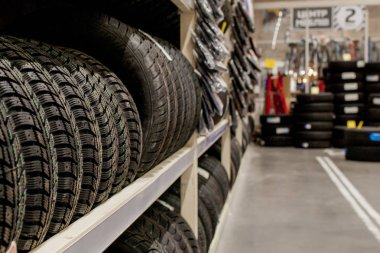 Araba lastik ve jant Lastik deposu depo.