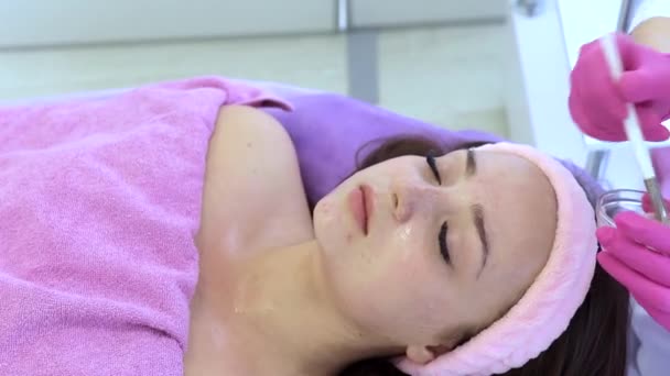Face Peeling Mask Spa Beauty Treatment Skincare Woman Getting Facial — Stock Video