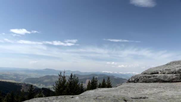 Malerische Landschaft Der Karpaten Frühsommer Blick Vom Berg Handschriftlicher Stein — Stockvideo
