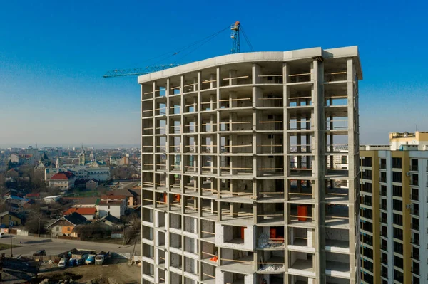 某城市在建高层公寓楼混凝土框架图 — 图库照片