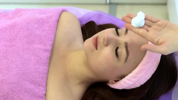 Masque Peeling Visage Soin Beauté Spa Soins Peau Femme Recevant — Video