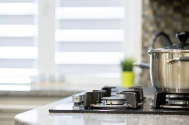 Mutfak evindeki ocağın tavası..