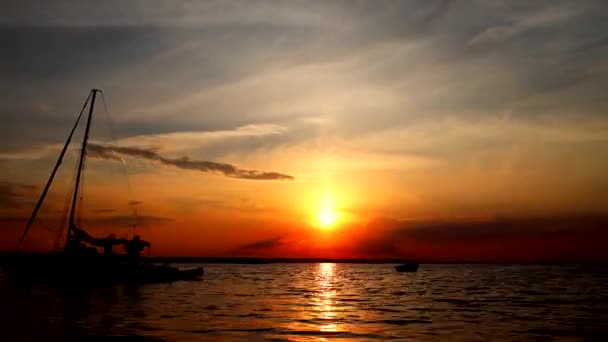 Schöne Landschaft Mit Sonnenuntergang Über Dem Svityaz See Der Ukraine — Stockvideo