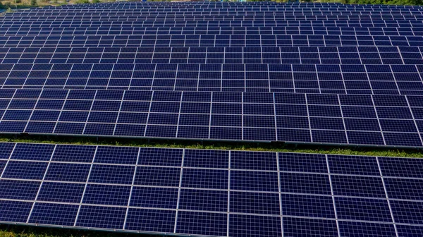 Close Solar Power Station Panels Row Fields Green Energy Sunset — Stock Photo, Image
