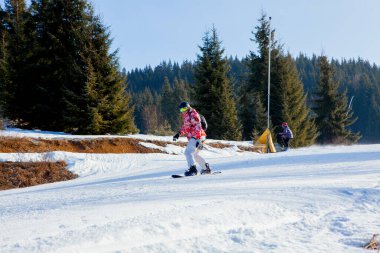 Ukrayna, Kyiv - 4 Nisan 2020: Kayakçılar ve Ukrayna 'daki kayak bölgesinin başkanları.