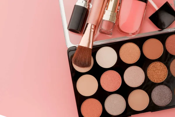 Varios Productos Maquillaje Son Fondo Rosa Con Copyspace —  Fotos de Stock