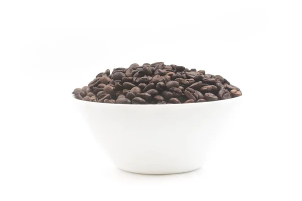 咖啡豆在碗在一个白色背景 — 图库照片