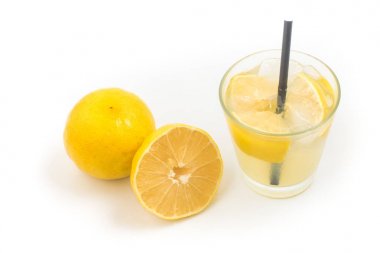 Farsça kireç Caipisake. Saque ile Caipirinha de lima.