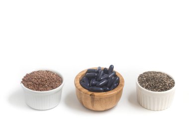 Vegan Omega 3 Kaynak. Keten tohumu ve Chia tohumu Pills