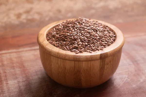 keten bir ahşap kase