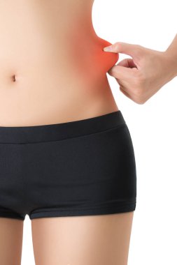 Kadın çocuğu şişman kırmızı göbekle üzerinde vurgulanır, göl kenarında beyaz arka plan üzerinde.