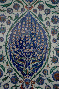 Osmanlı el yapımı çiçek desenli Türk fayansları