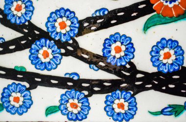 Osmanlı el yapımı çiçek desenli Türk fayansları