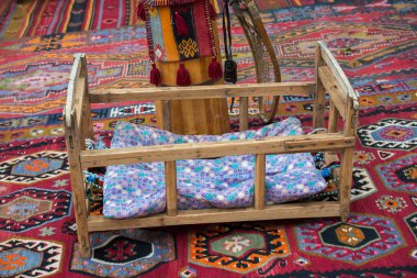 Doğu yakasının ahşap beşiği görünüşte