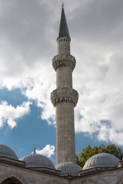 Osmanlı zaman cami taş Minare yapılmış
