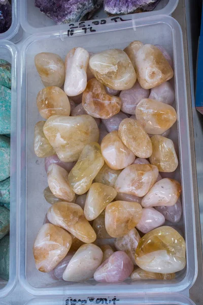 Цитриновый Полудрагоценный Камень Геологические Минеральные Кристаллы Горной Породы — стоковое фото