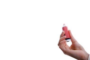 İzole edilmiş, kırmızı kalem beyaz arka planda.