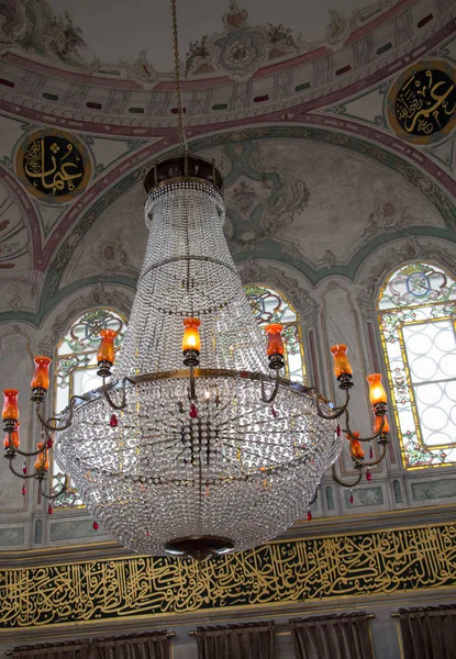 İç dekorasyon için Osmanlı tarzı tavan lambaları