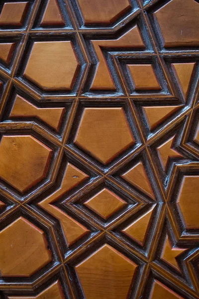 Tahtada geometrik desenli Osmanlı Türk sanatı