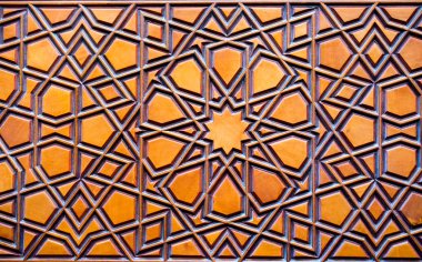 Yüzeylerinde geometrik desenler olan Osmanlı Türk sanatı