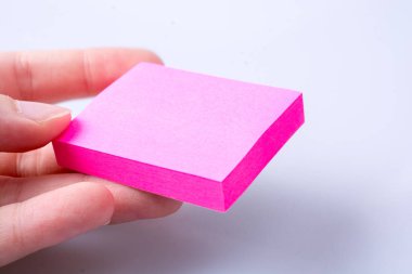 Not office etiket elinde Not almak için mesaj