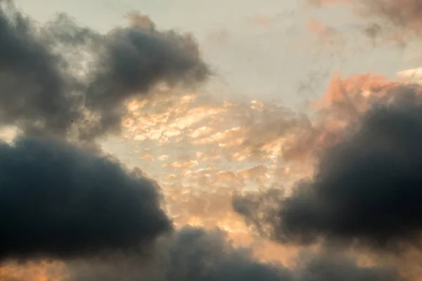 Nubes Oscuras Grises Están Cielo — Foto de Stock