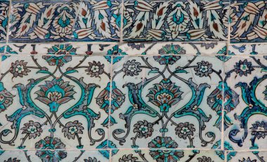 Osmanlı el yapımı çiçek desenli Türk fayansları