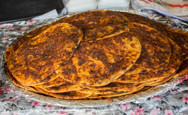 Home Making Traditional Turkish Gozleme Τηγανίτα — Φωτογραφία Αρχείου