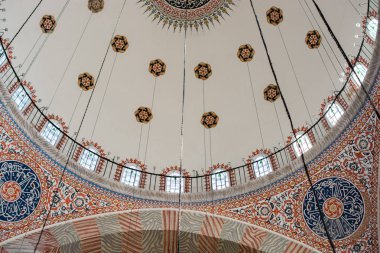 İstanbul, Türkiye 'de Osmanlı mimarisinde kubbenin iç görünümü