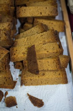 Geleneksel Türk tarzı ekmek dilimleri