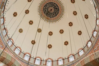 Istanbul'da Osmanlı mimarisinde kubbe iç görünüş