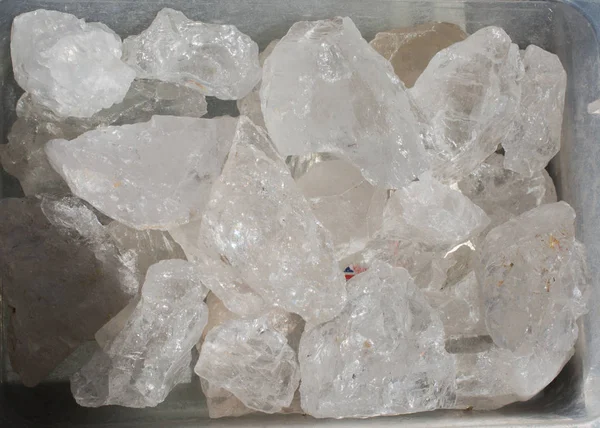 Kristal Kuvars Taşı Doğal Mineral Kaya Örneği Olarak — Stok fotoğraf
