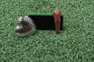 Kalp ve küçük adam biblo modeli ve ilan tahtası