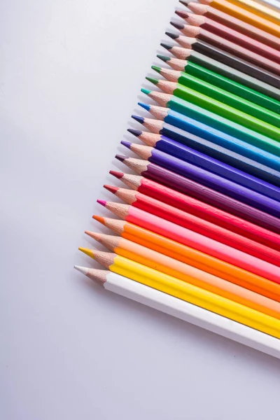 Buntstifte Verschiedenen Farben Auf Weißem Hintergrund — Stockfoto