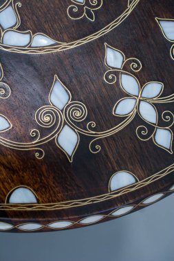 Osmanlı sanatı İnci kaküllerin Anası örneğidir