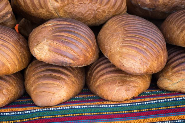 Geleneksel Türk usulü ekmek ekmeği