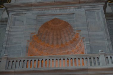 Osmanlı mermeri, çiçek desenli oyma sanat eserleri