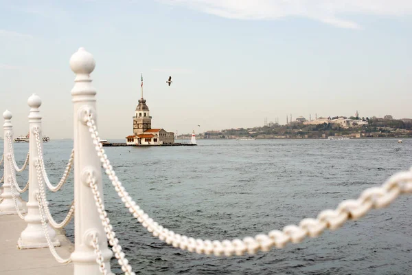 Maiden Tower Βρίσκεται Στο Βόσπορο — Φωτογραφία Αρχείου