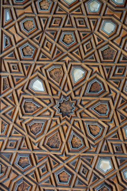 Osmanlı sanatı İnci kaküllerin Anası örneğidir