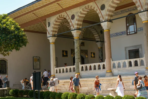 Atrium Topkapi Palace Isztambul Törökország — Stock Fotó