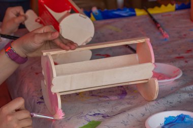 Doğu yakasının ahşap beşiği görünüşte