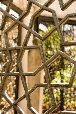 Metallere uygulanan Osmanlı sanat örnekleri