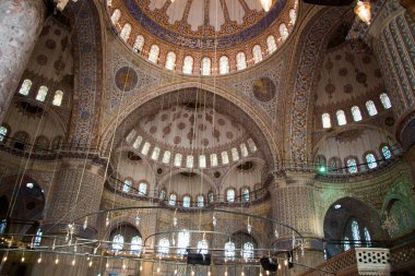 İstanbul, Türkiye 'de Osmanlı mimarisinde kubbenin iç görünümü