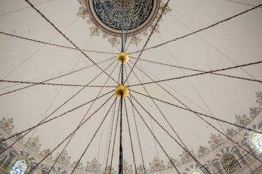 İstanbul, Türkiye 'de Osmanlı mimarisinde kubbenin iç görünümü