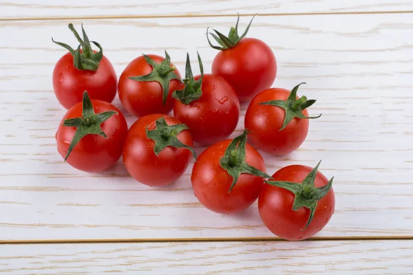 Banda Červených Zralých Chutných Čerstvých Naturel Cherry Rajčat — Stock fotografie