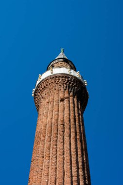 Osmanlı zaman cami taş Minare yapılmış