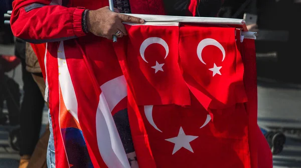 Bandera Nacional Turca Colgando Calle Aire Libre —  Fotos de Stock